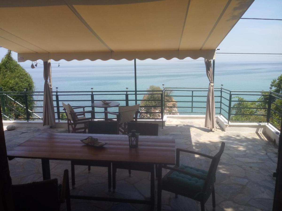 Kamari Guesthouse Κεραμίδι Εξωτερικό φωτογραφία